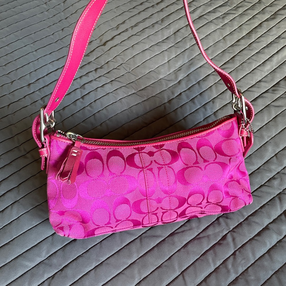 vintage pink coach shoulder bag